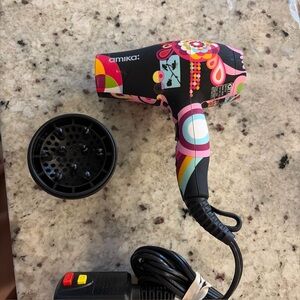 Amika mini hair dryer 1200 W model: Am5583 with diffuser attachment